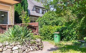 Double Room In An Elegant House Gd